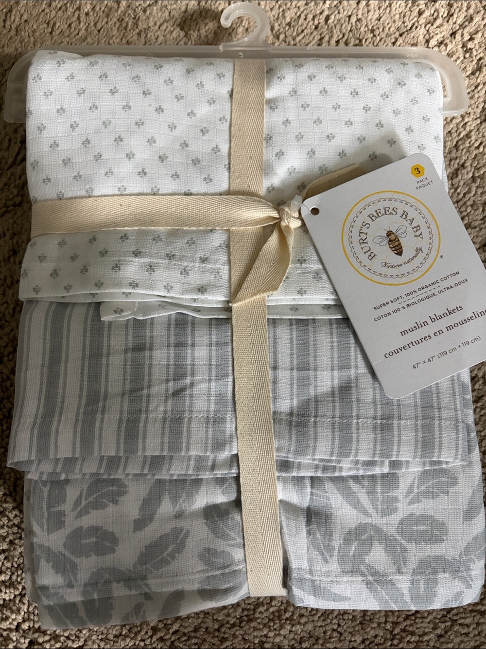 Burt's Bees Baby Gray and White Muslin Blanket Set - 3 Pack